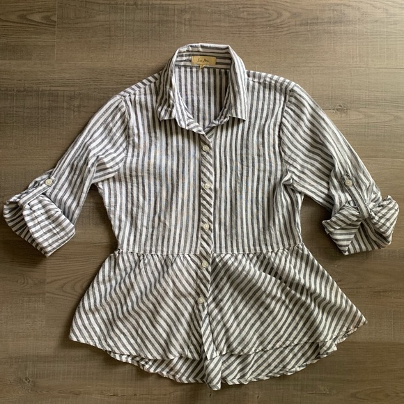 Love Notes Tops - EUC striped peplum button down